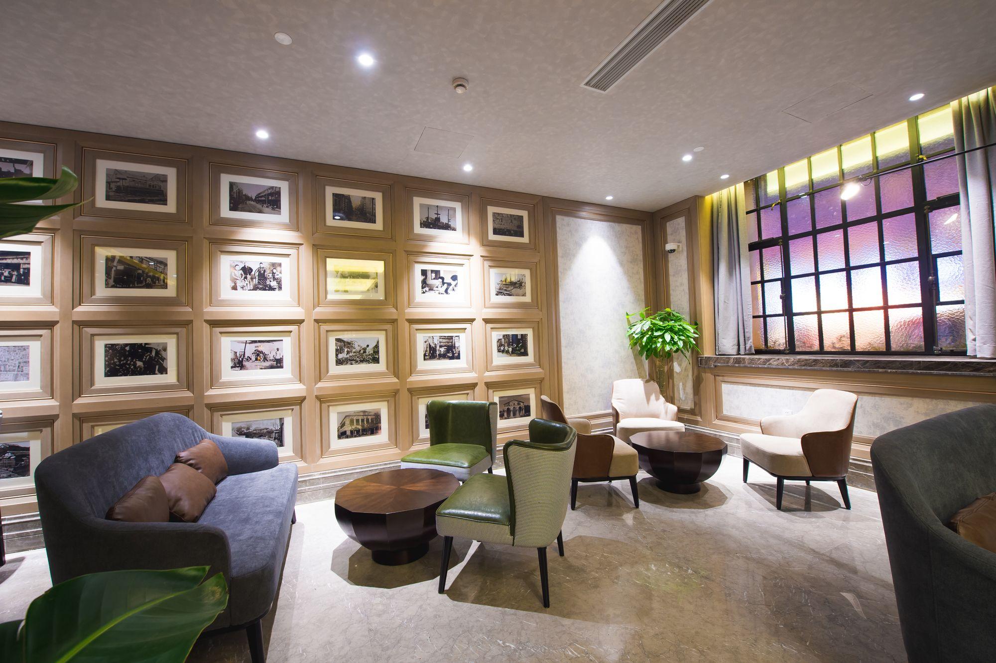 Jinjiang Metropolo Classiq Shanghai Nanjing Road Exterior photo